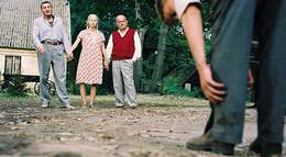 Кадр из фильма "Порнография" - 2