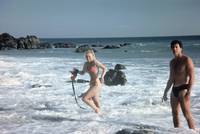 Кадр Крепкие тела