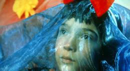 Кадр из фильма "Моя жизнь в розовом цвете" - 1