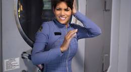 Кадр из фильма "За пределами" - 1