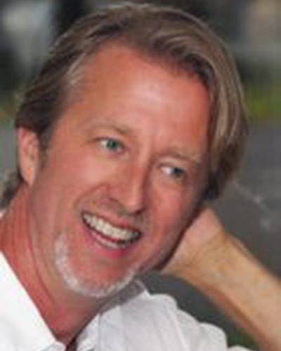 Трой Вестергард фото