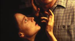 Кадр из фильма "Нелл" - 2