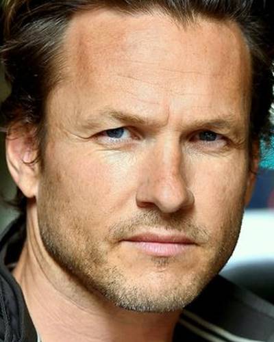 Мартин Дингл Уолл фото