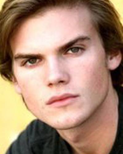 Тейлор Янг фото