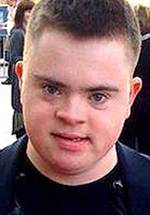 Макс Льюис фото