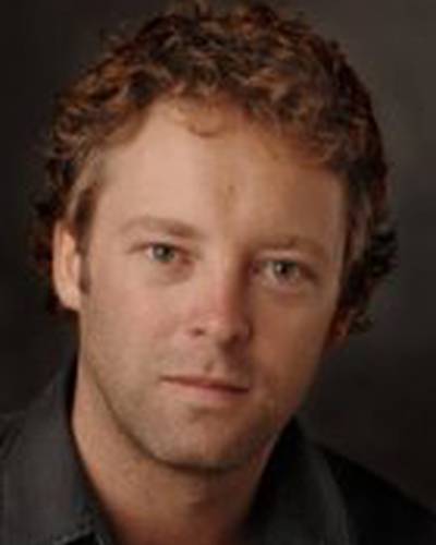 Бретт Казинс фото