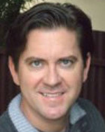 Тимоти Робертс фото