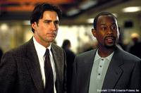 Кадр Бриллиантовый полицейский