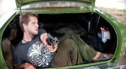 Кадр из фильма "100 кровавых акров" - 2