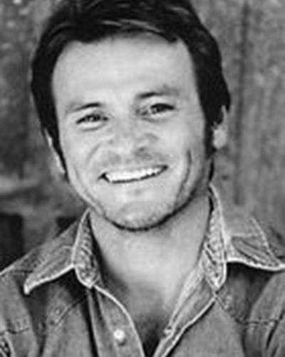 Дуглас Беннетт фото