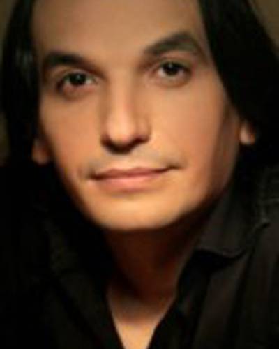 Гёкхан Кирдар фото