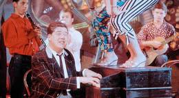 Кадр из фильма "Am Sonntag will mein Süsser mit mir segeln gehn" - 1