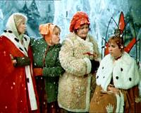 Кадр Двенадцать месяцев