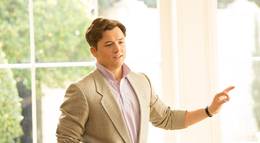 Кадр из фильма "Клуб молодых миллиардеров" - 2