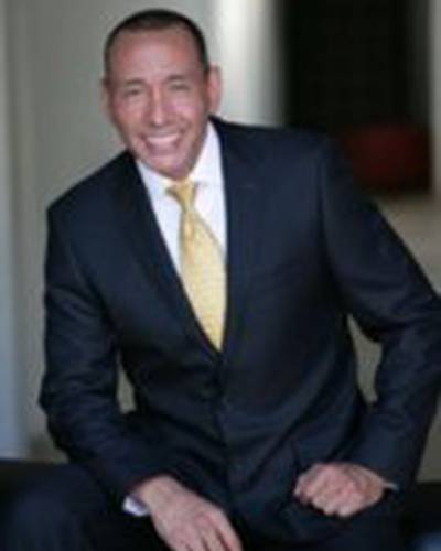 Марк А. Эрнандез фото