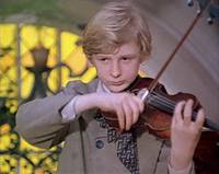 Кадр Красные пчелы