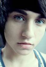 Алекс Эванс фото