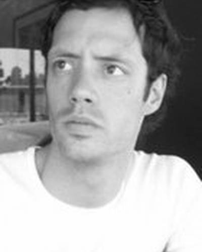 Бенжамин Хьюз фото