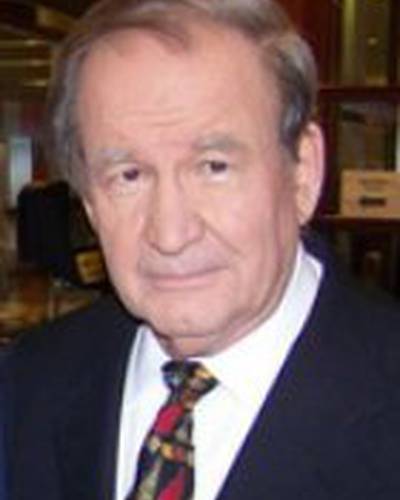 Пэт Бьюкэнэн фото