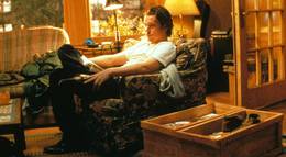 Кадр из фильма "Реальность кусается" - 2