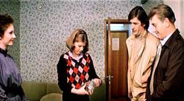 Кадр из фильма "Самая обаятельная и привлекательная" - 2