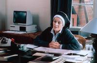 Кадр Монахини в бегах