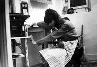 Кадр Женщина есть женщина