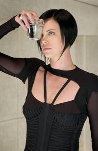 Кадр Эон Флакс