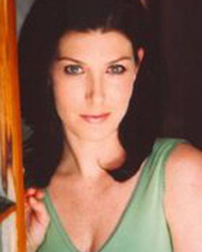 Джули Куинн фото