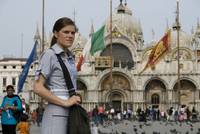 Кадр Ничто, кроме призраков