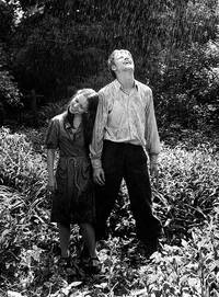 Кадр Любовь между каплями дождя