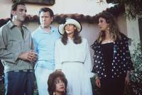 Кадр Сумасшедший дом