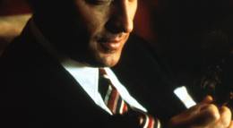 Кадр из фильма "Гангстер" - 1