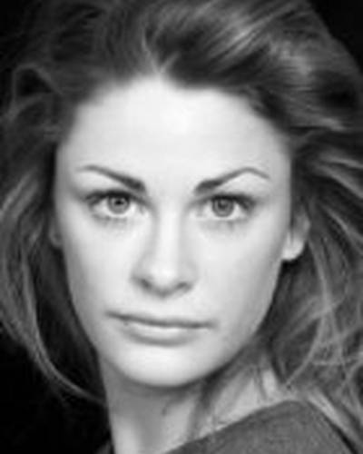 Дженни Скавлан фото