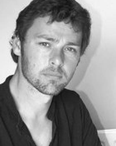 Майкл Дж. Бассетт фото