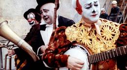 Кадр из фильма "Клоуны" - 1