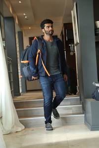 Кадр Подруга наполовину