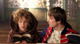 Кадр из фильма "Коварство и любовь" - 2