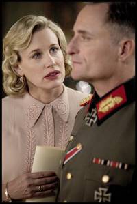 Кадр Любовь на линии фронта