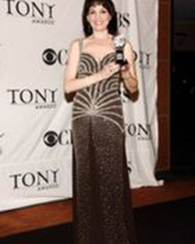 Beth Leavel фото