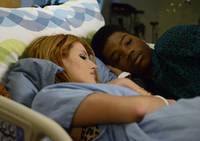 Кадр Красные браслеты 