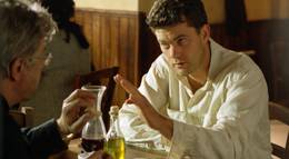 Кадр из фильма "Тени на солнце" - 2