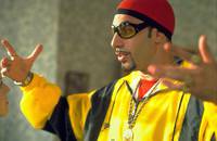 Кадр Али Джи в парламенте