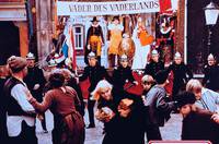 Кадр Кити-вертихвостка