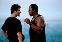 Кадр Незаконное вторжение