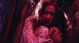 Кадр из фильма "Темные силы" - 1