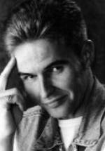 Гисли Рунар Йонссон фото