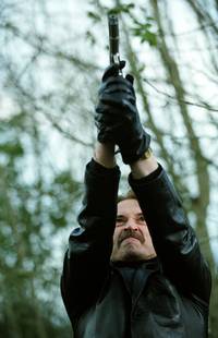 Кадр Я знаю, что ты знаешь