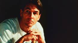 Кадр из фильма "Украсть дом" - 1