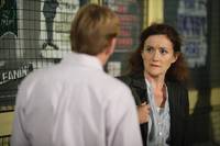 Кадр Жители Ист-Энда